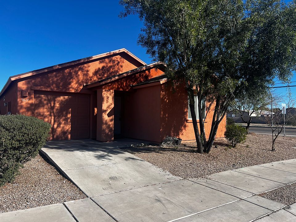 1st image of 967 E Robert Hansen Dr