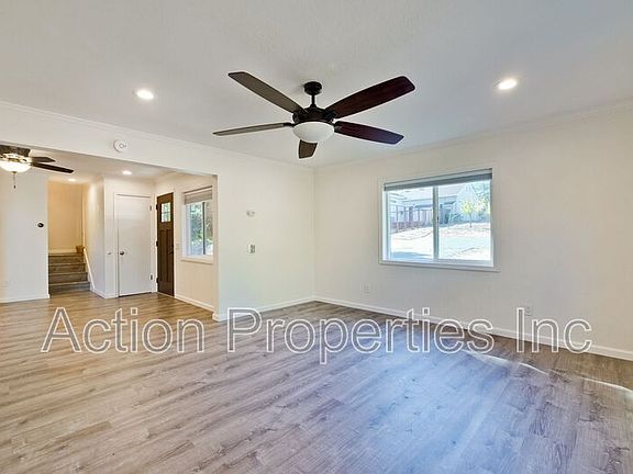4th image of 24360 Loma Prieta Ave #1/2