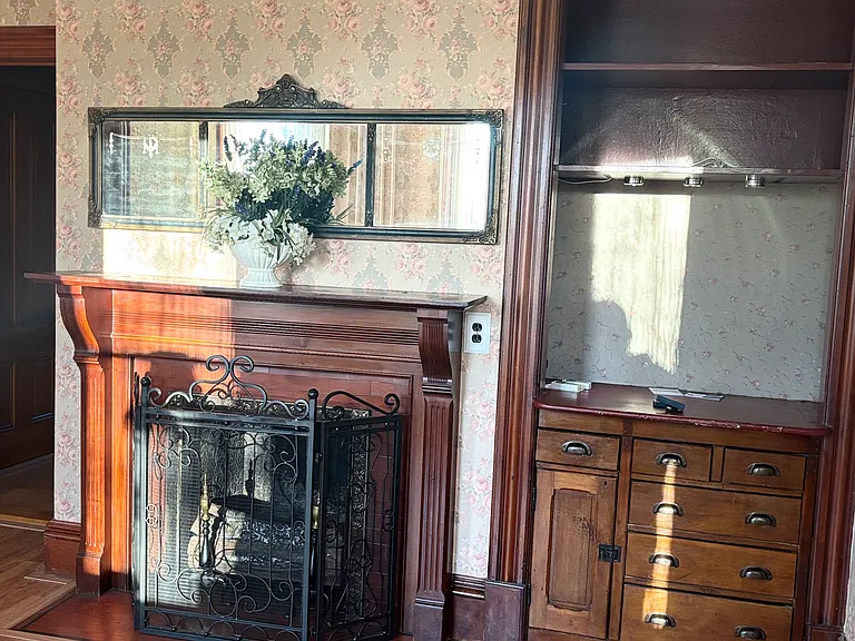 232 Main St #1 — Photo 6
