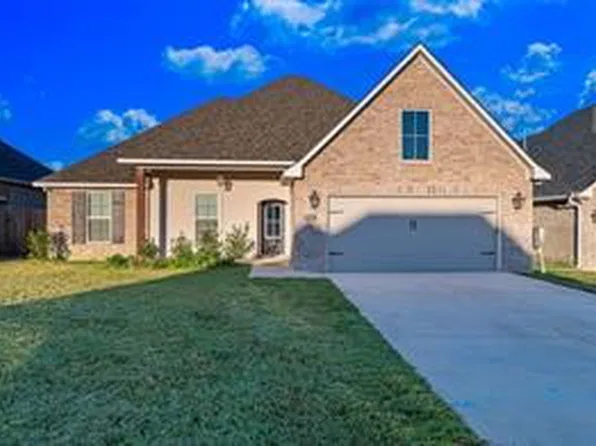 603 Gemstone Cir, Benton, LA 71006