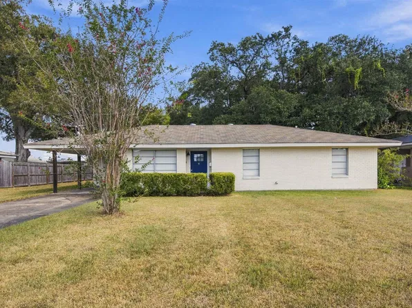 4209 College Heights St, Lake Charles, LA 70607