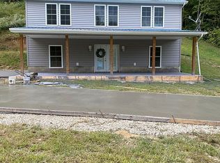 383 Hilton Br, Grayson, KY 41143