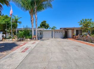 820 Raintree Pl, Vista, CA 92084