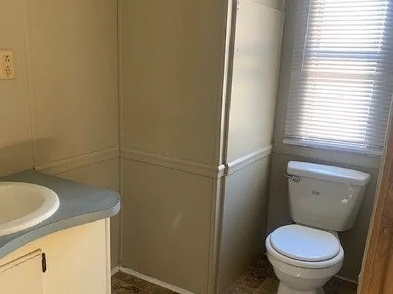 6338 Crestwood Ave — Photo 8