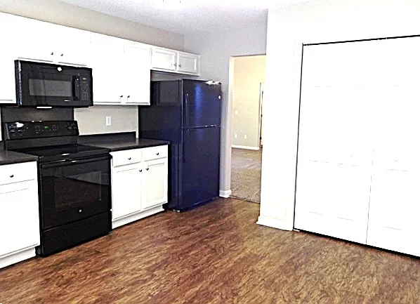 104 Covey Ct — Photo 4