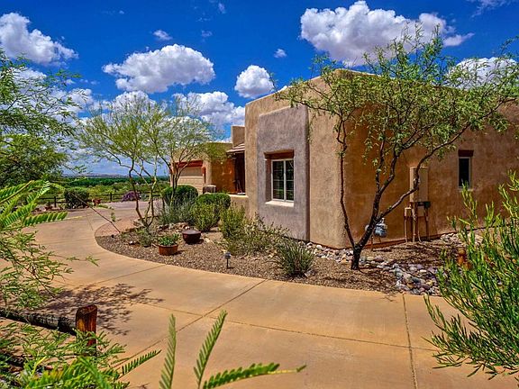 4th image of 920 E Josephine Saddle Pl