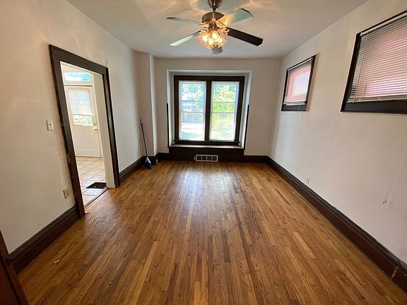 5th image of 329 E 20th Ave
