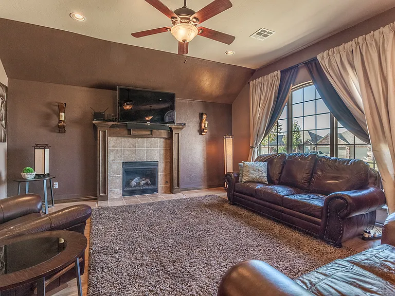 1700 Dorothy Dr — Photo 10