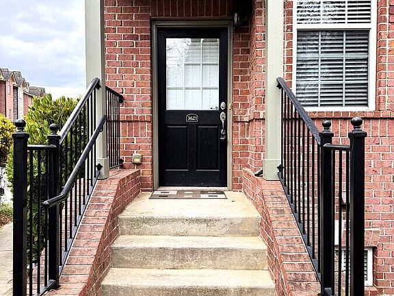 3rd image of 3621 Ashford Creek Dr