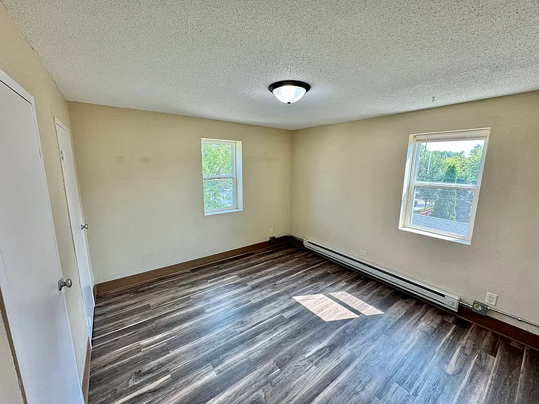 10 9th Ave NE #10 — Photo 14