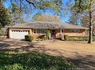 1511 S Woodland Dr, Okmulgee, OK 74447