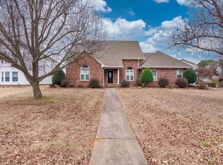 364 Oakview Cir, Killen, AL 35645