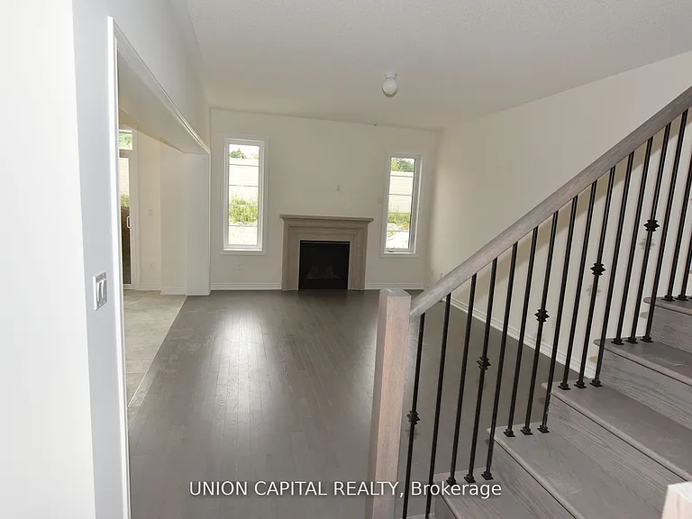 1378 Davis Loop N — Photo 19