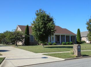 121 Betsy Ross Ln, Danville, KY 40422