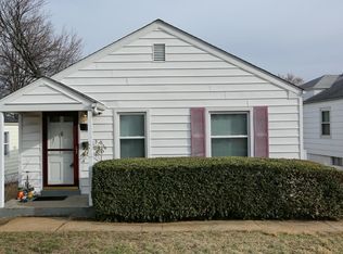 10637 Saint Philip Ln, Saint Ann, MO 63074