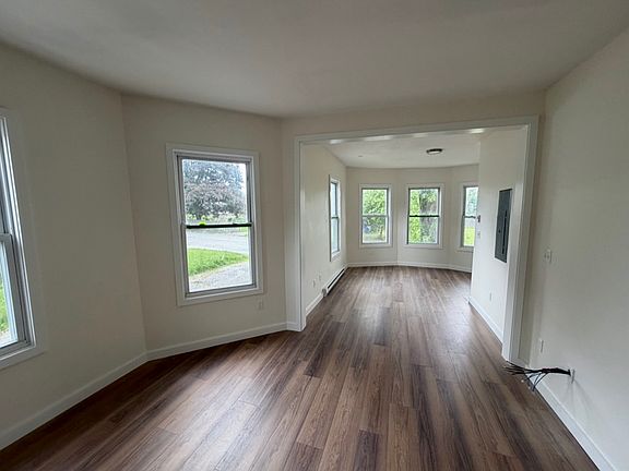 4th image of 23 Pembroke St #1