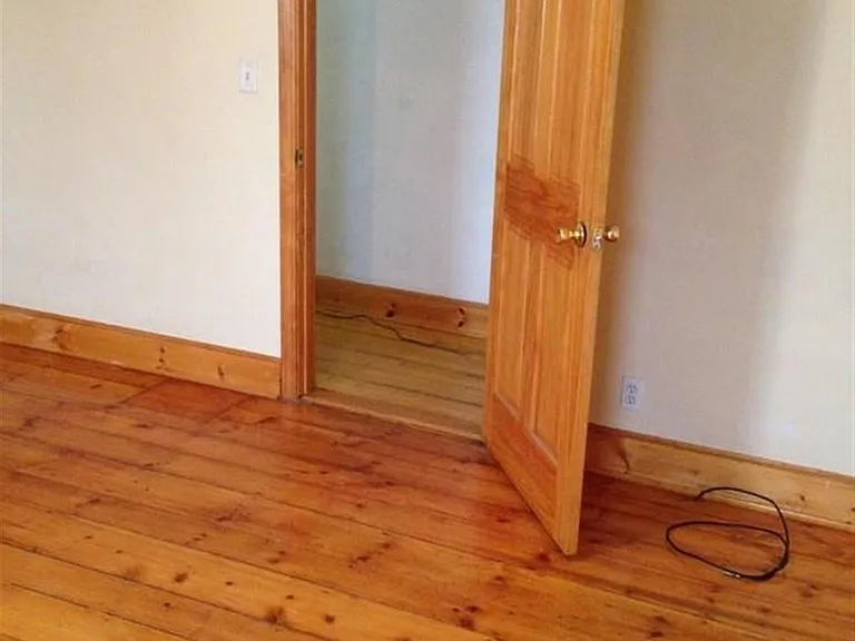189 Lowell St #2 — Photo 5