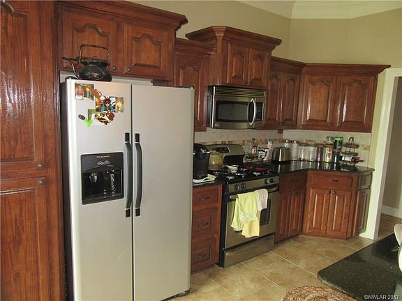 2nd image of 504 Chinquipin Dr