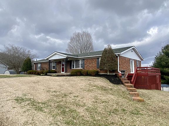 2nd image of 132 Rolling Hills Cir