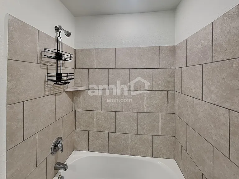 2705 Iberia Ct — Photo 16