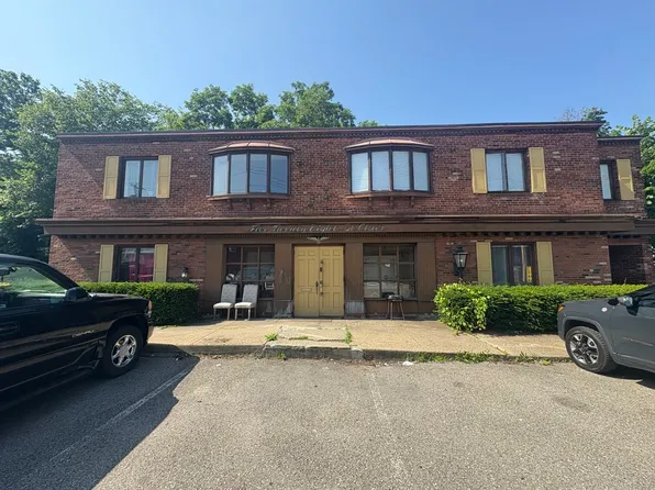 528 Saint Clair Ave, Clairton, PA 15025