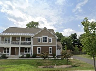 119 Madison Ridge Ln, Herndon, VA 20170