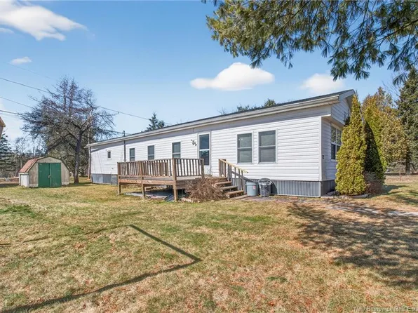 84 Biddington Ave, Moncton, NB E1H 1C3