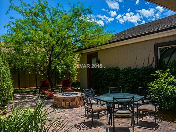 4th image of 115 Siddall Ave