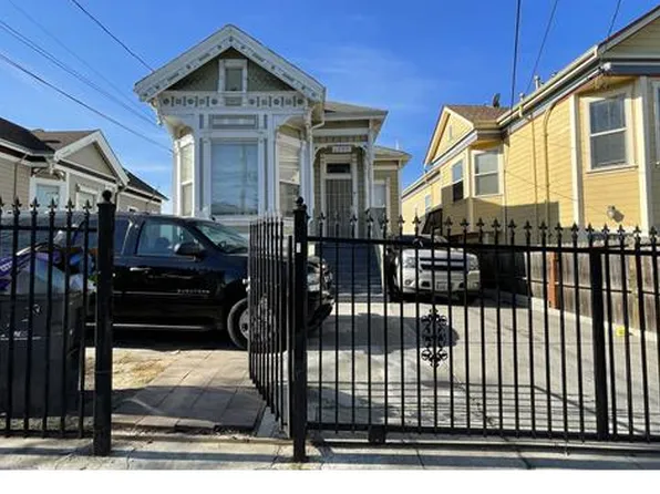 2337 E 22nd St, Oakland, CA 94601