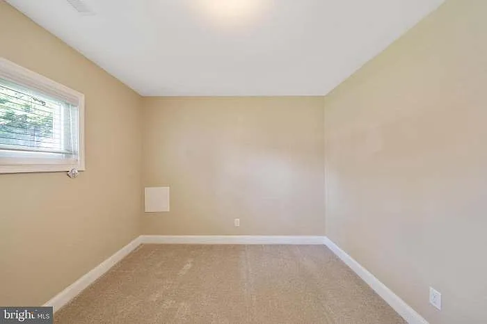 27 Chippendale Cir — Photo 12