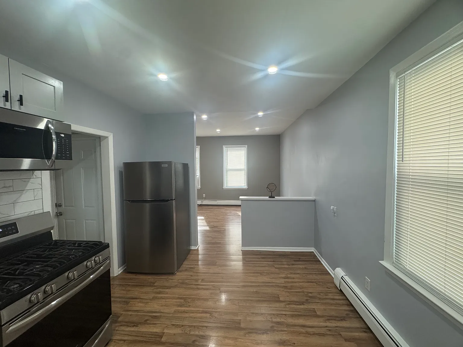 1 bed, 575 sqft, $2,500 — Photo 2