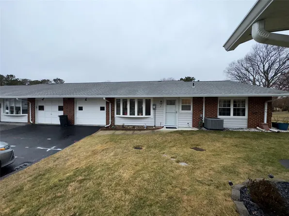 92 Enfield Court #A, Ridge, NY 11961