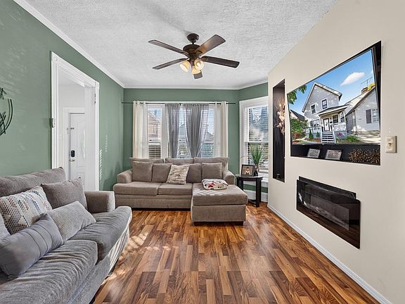 5th image of 3009 S 8th STREET