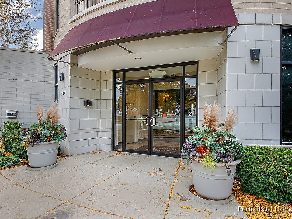 1st image of 586 Crescent Blvd APT 307