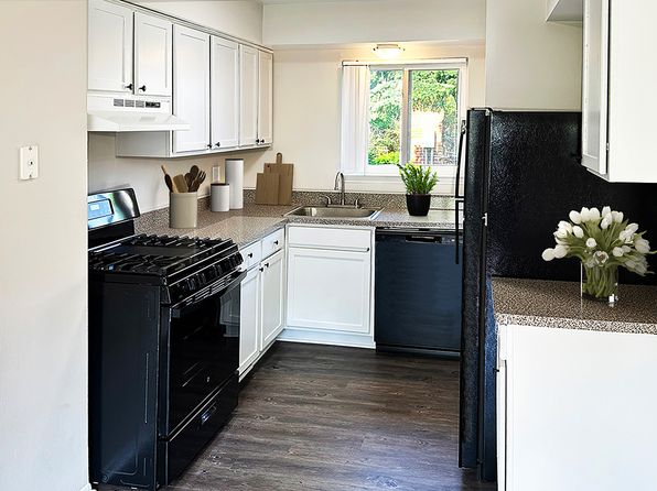 1920 Orchard Crst #2476