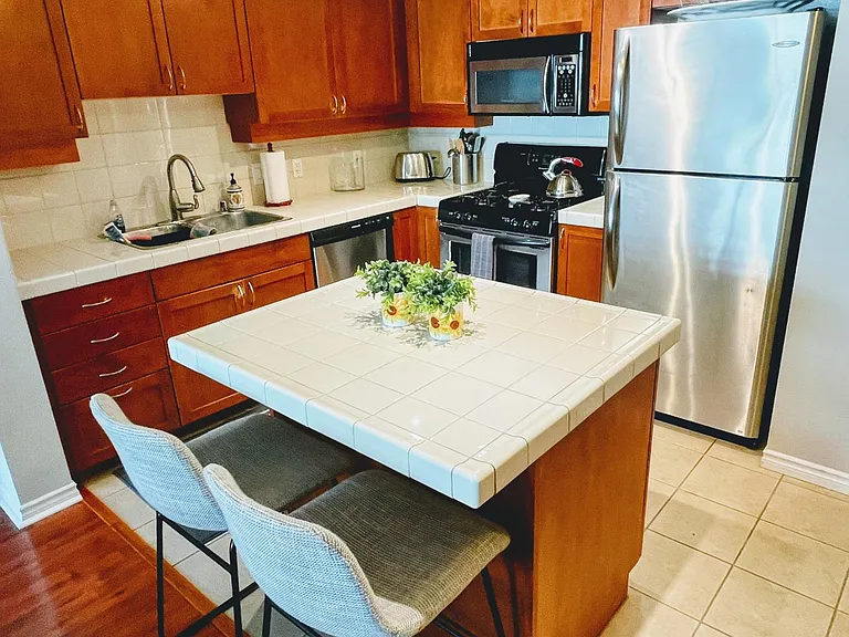 1240 India St #1304 — Photo 7