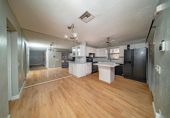 5th image of 1482 N Lawnwood Circle #31d