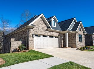 1422 Spring Ridge Ln, Denver, NC 28037