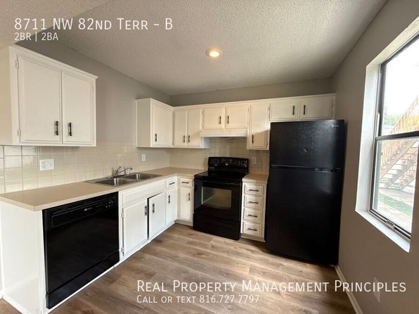 8711 NW 82nd Ter APT B