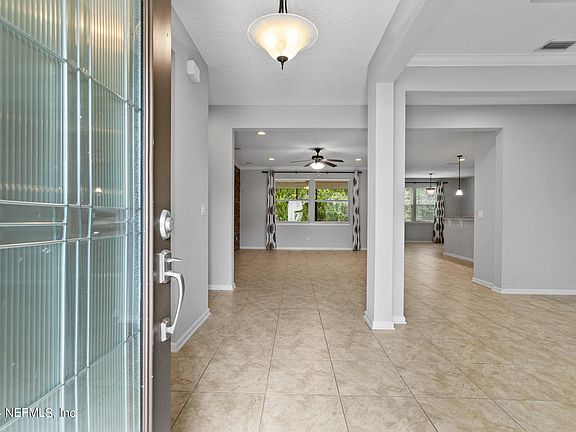 3rd image of 105 PRINCE ALBERT Avenue