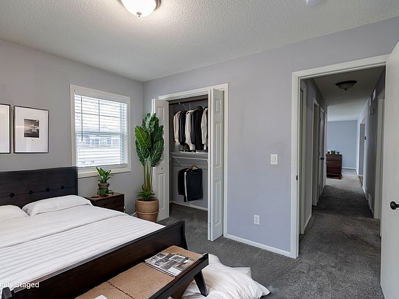 5th image of 9036 Lexington Ave NE #2