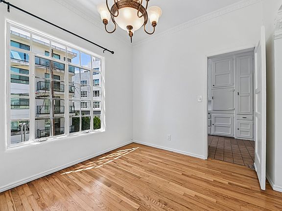 3rd image of 741 S Burnside Ave APT 203