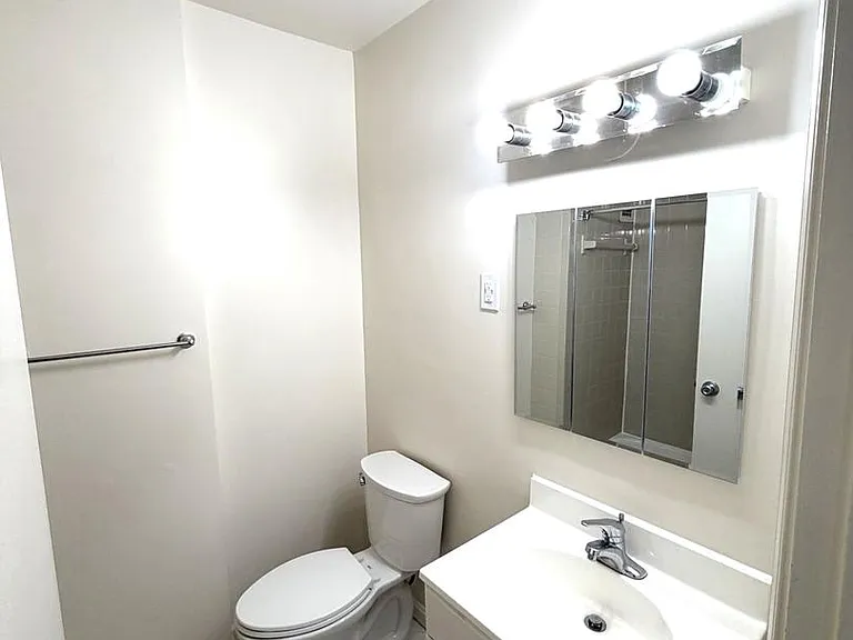 10401 Grosvenor Pl #328 — Photo 13