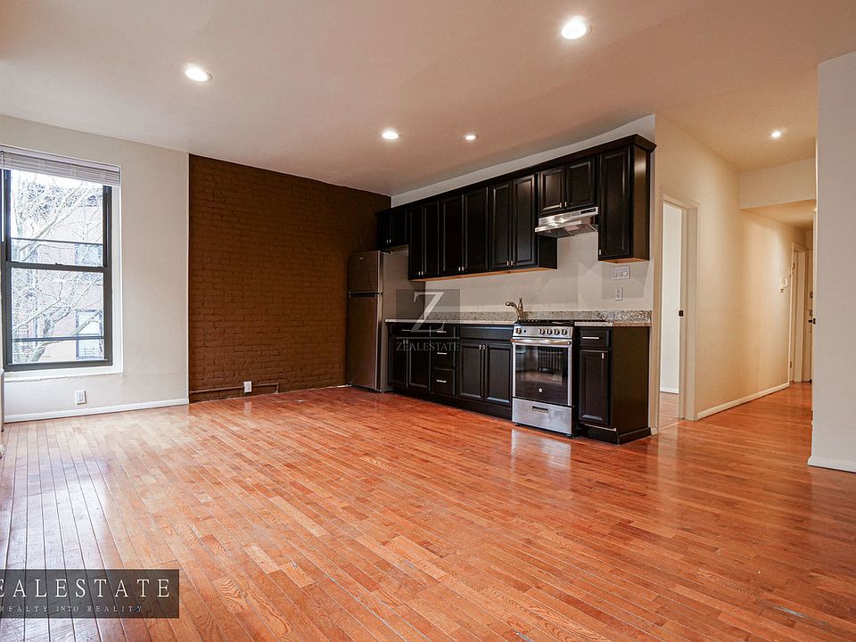 1st image of 77 Sterling Pl APT 3