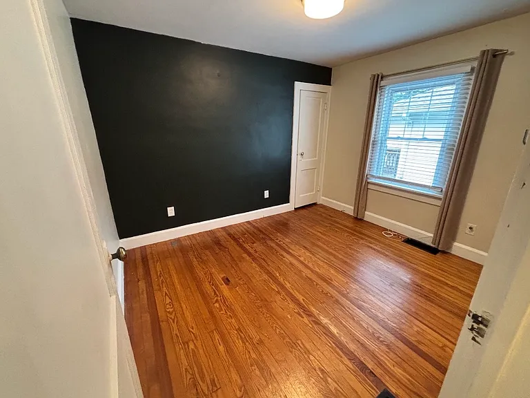 6136 Crittenden Ave — Photo 3