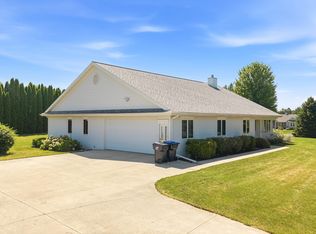 N7600 Burns Rd, Beaver Dam, WI 53916