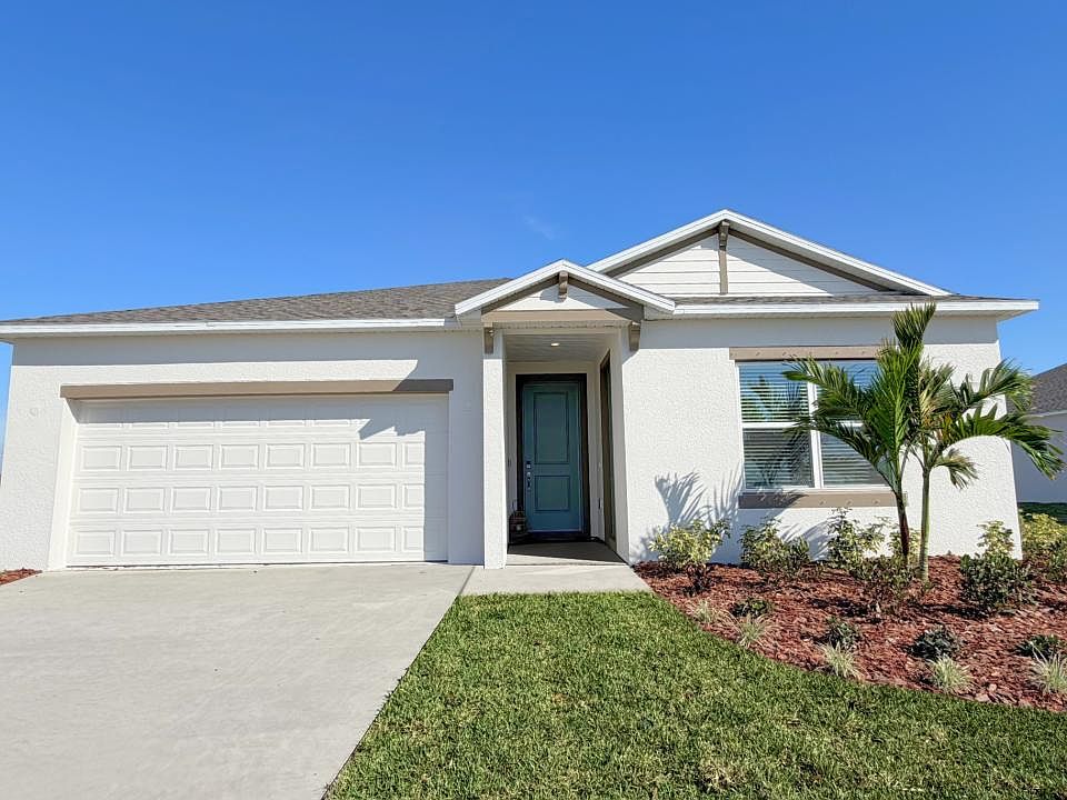 New 1 2-story homes, including a multi-gen design, just 1.8 miles to East Central Park in Dundee.