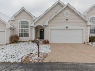 3889 Taplin Place Ct, Bridgeton, MO 63044