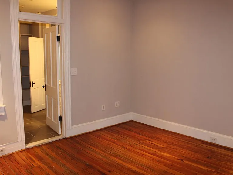 106 S Washington St — Photo 22