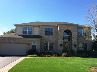 1146 Ridgewood Cir, Lake In The Hills, IL 60156